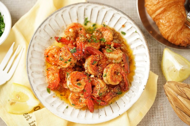 Shrimp with garlic and butter